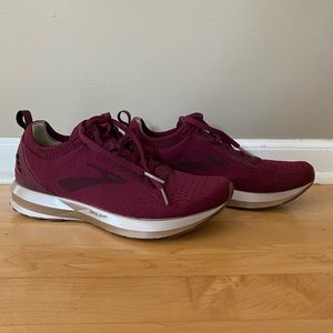 Brooks Levitate 2 Running Shoes Size 9